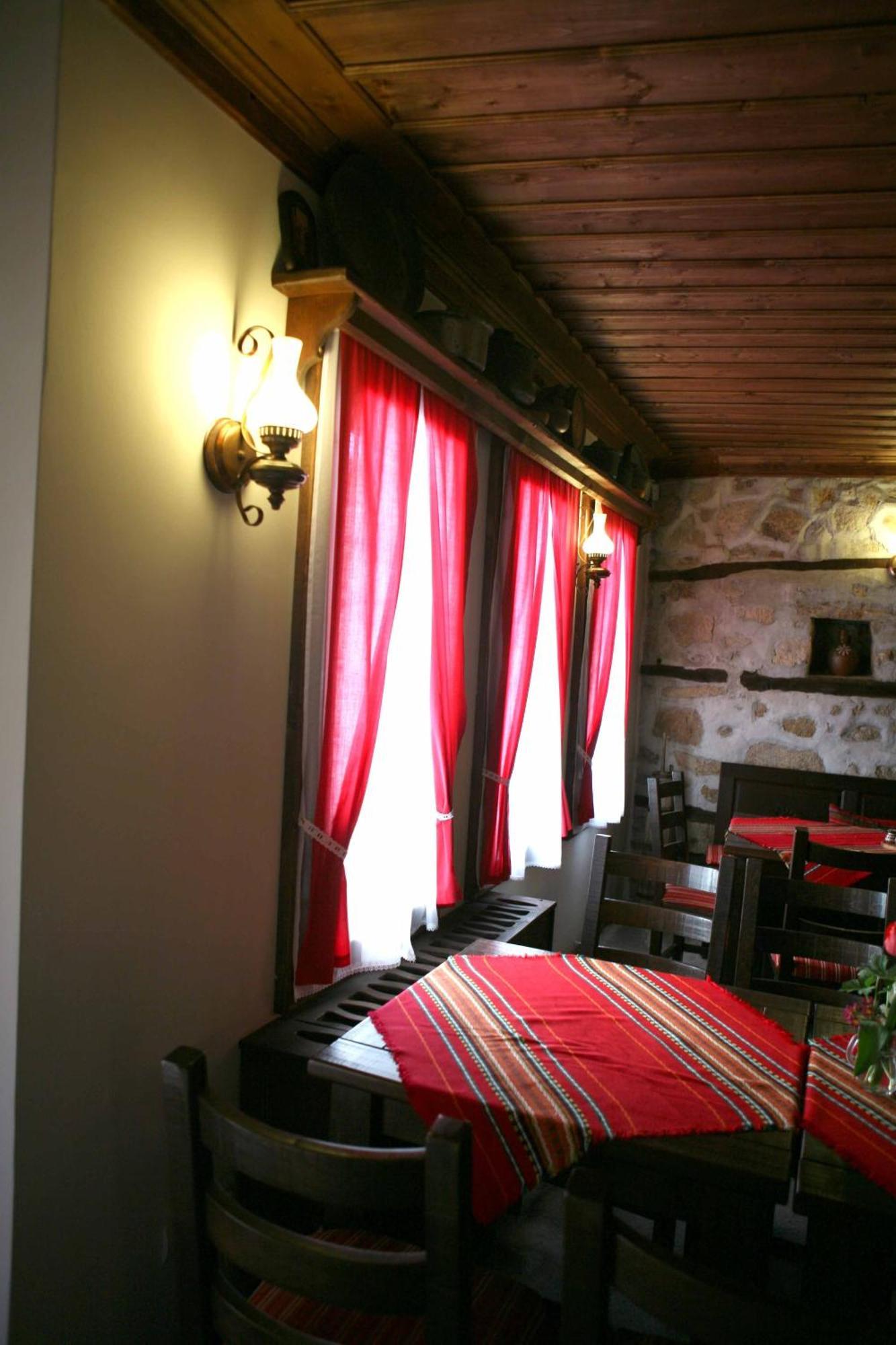 Djudjeva Kyshta Hotel Obsjtina Panagjurisjte Exteriör bild