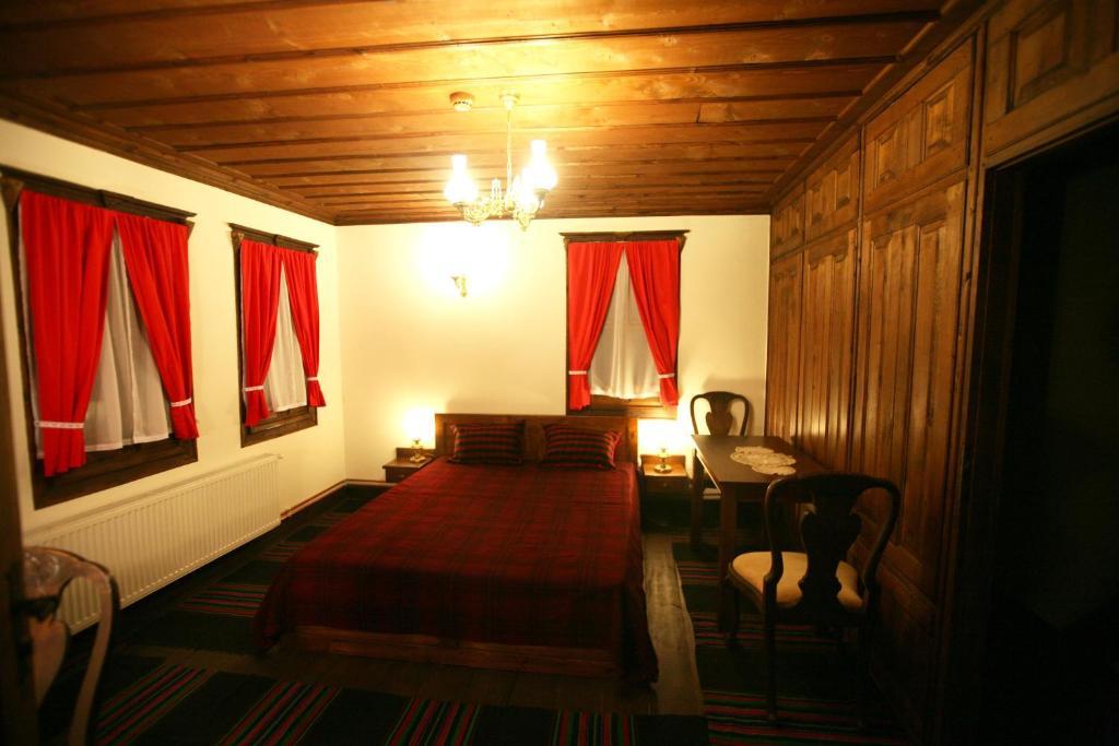 Djudjeva Kyshta Hotel Obsjtina Panagjurisjte Rum bild