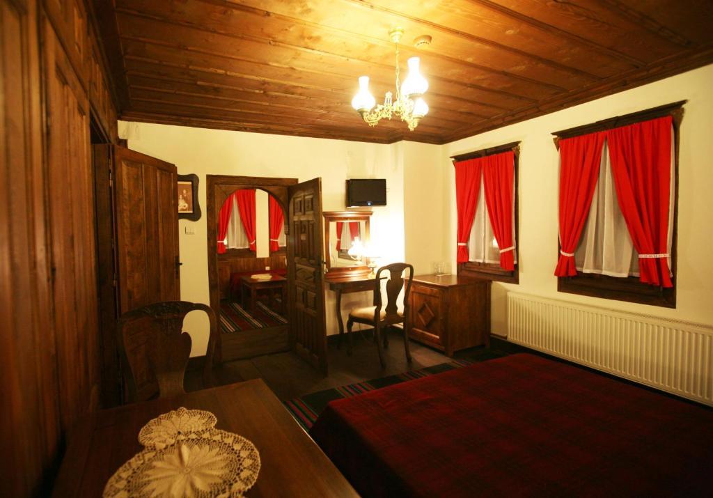 Djudjeva Kyshta Hotel Obsjtina Panagjurisjte Rum bild