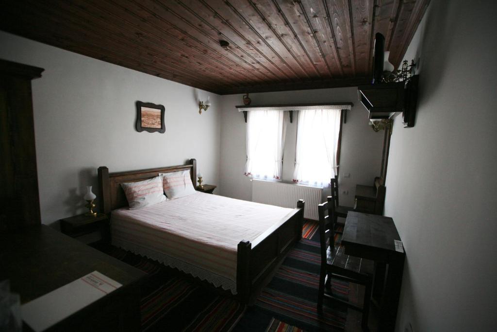 Djudjeva Kyshta Hotel Obsjtina Panagjurisjte Rum bild